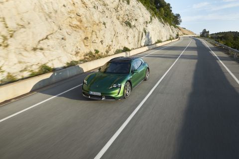porsche taycan cross turismo