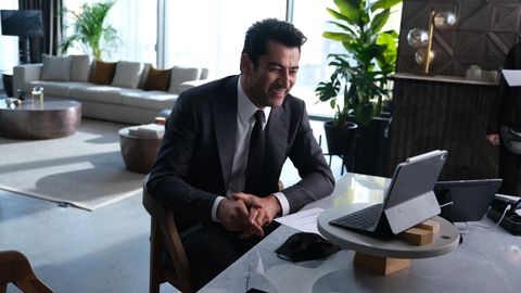 Türk Telekom’un yeni reklam filmi; Kenan İmirzalıoğlu ile online kız isteme