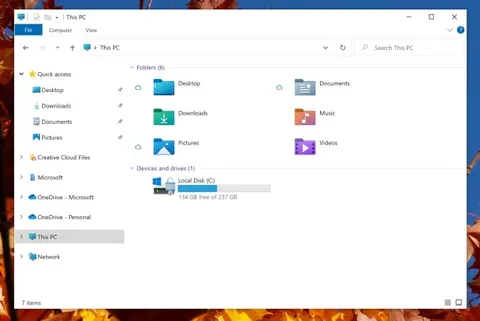 Windows 10 için Dosya Gezgini içinde yeni klasör simgeleri yolda