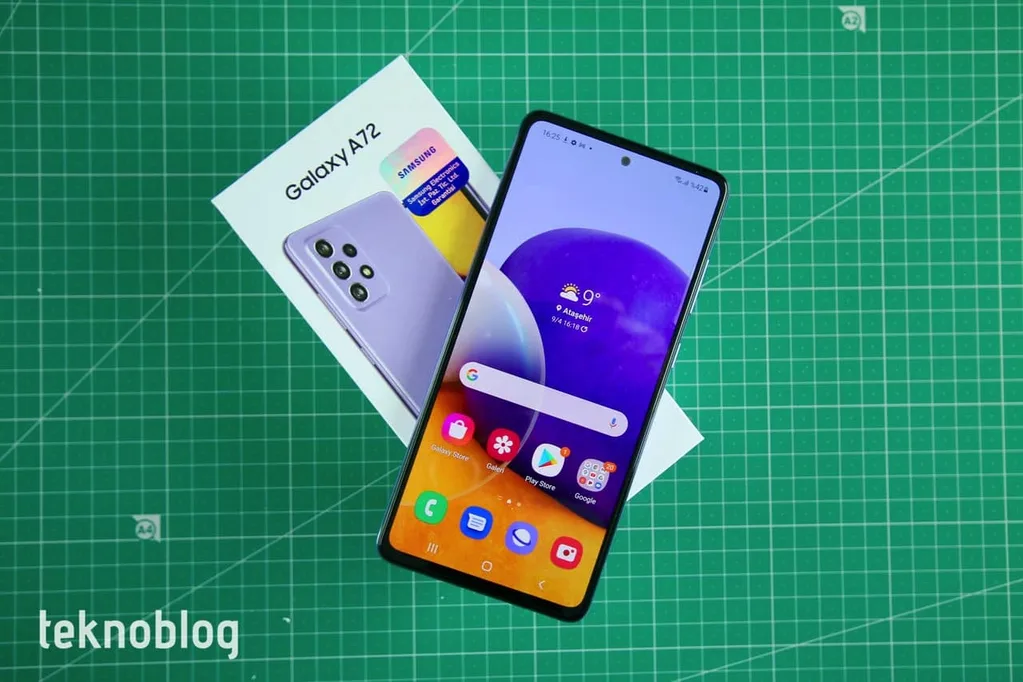 Video: Samsung Galaxy A72 Kutusundan Çıkıyor