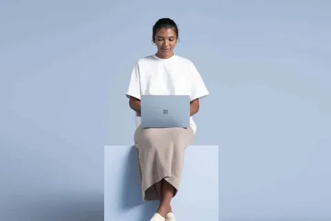 Surface Laptop 4 Intel ve AMD işlemci seçenekleriyle birlikte duyuruldu
