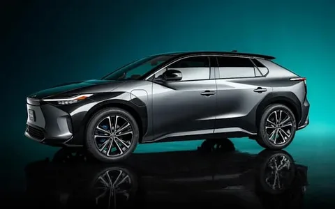 Toyota’nın yeni elektrikli otomobili bZ4X 2022’de yollarda olacak