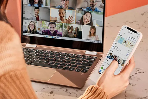 Microsoft Teams sayesinde aileniz ve arkadaşlarınızla tüm gün görüntülü görüşün