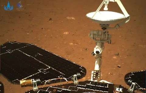 Çin’in Mars’a gönderdiği uzay aracından gelen ilk fotoğraflar yayınlandı