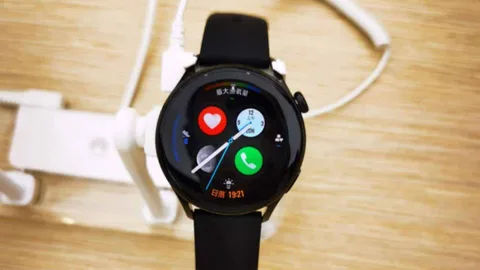 Huawei Watch 3 HarmonyOS ile görüldü