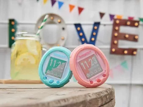 Tamagotchi akıllı saat olarak geri dönüyor