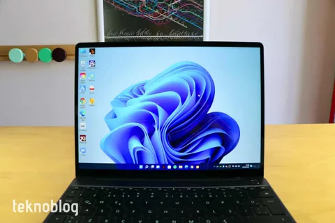Windows 11’in en son ön izleme sürümünde Teams entegrasyonu görüldü