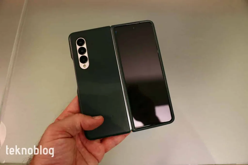 Samsung, Galaxy Z Fold 3 ve Flip 3’ün güvenlik desteğini bitirdi