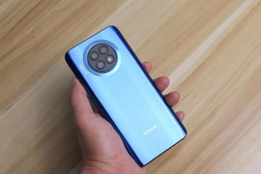 Honor X20 şimdi de canlı fotoğraflarda görüldü
