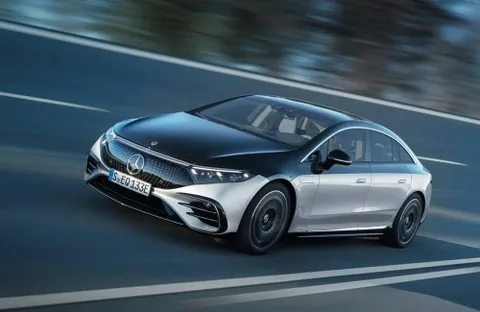 Mercedes EQS elektrikli otomobilin fiyatı belli oldu