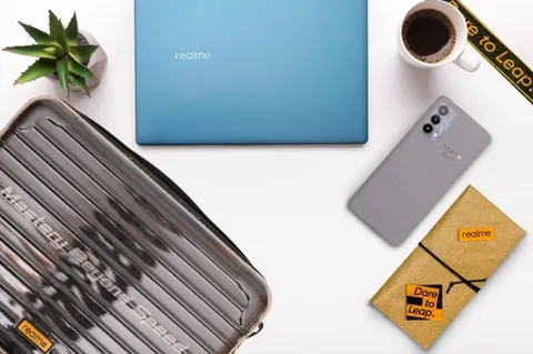 Realme Book tanıtım tarihi için açıklama geldi