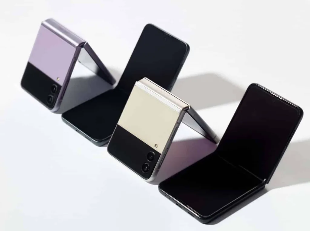 Samsung Galaxy Z Flip 3 duyuruldu, kapak ekranı daha büyük ve işlevsel