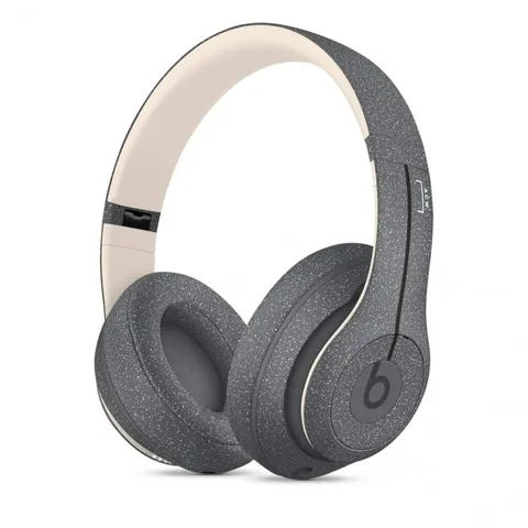 Beats Studio 3 için yeni özel versiyon