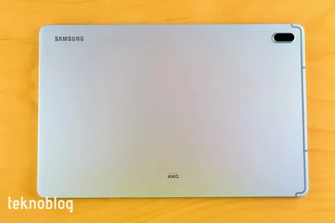 Galaxy Tab S8 Plus Snapdragon 898 ile testten geçti