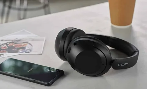 Sony kablosuz kulaklık seçeneklerini artırmaya devam ediyor