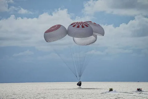 SpaceX Inspiration4 ekibi Dünya’ya geri döndü, görev başarıyla tamamlandı