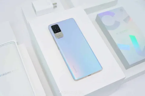 Xiaomi Civi fotoğrafları Vivo X60 Pro benzeri tasarımı gösteriyor