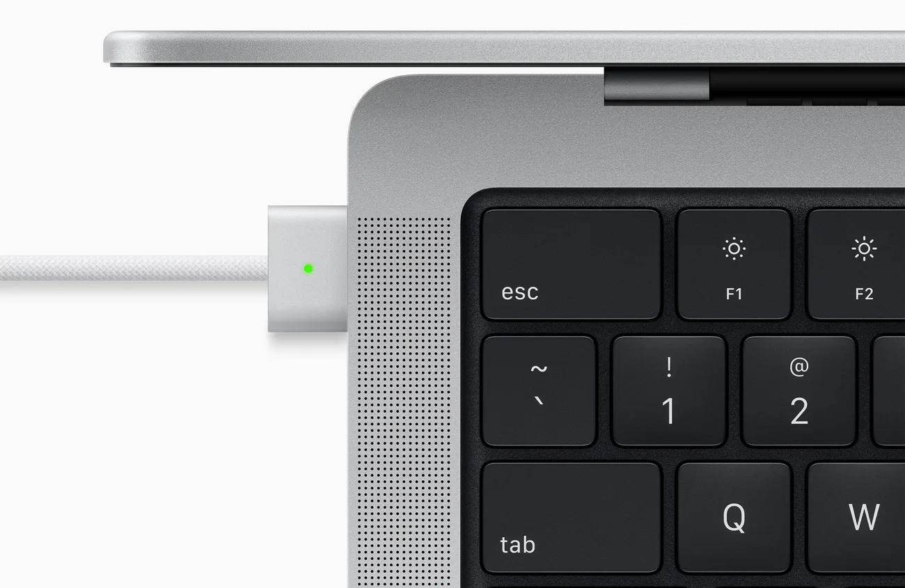 macOS 12.1 MacBook Pro 2021 ile ilgili bazı sorunları çözecek