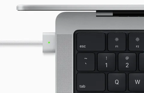 macOS 12.1 MacBook Pro 2021 ile ilgili bazı sorunları çözecek