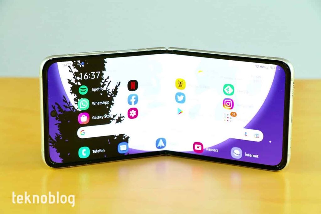 galaxy z flip 3 a101 18 ağustos