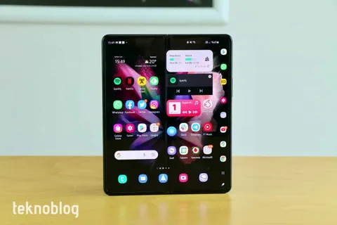 Samsung yeni katlanabilir telefonları için iddialı hedefler belirledi