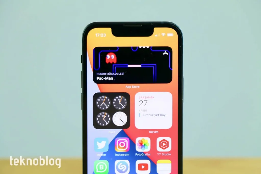 Apple’dan iOS 15.6.1, watchOS 8.7.1 ve diğer ara güncellemeler