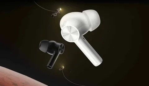 OnePlus Buds Z2 aktif gürültü engelleme ve 38 saat pil ömrüyle geliyor