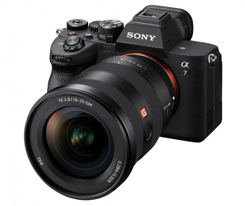 Sony A7 IV tanıtıldı: 33 MP sensör, 4K video kaydı