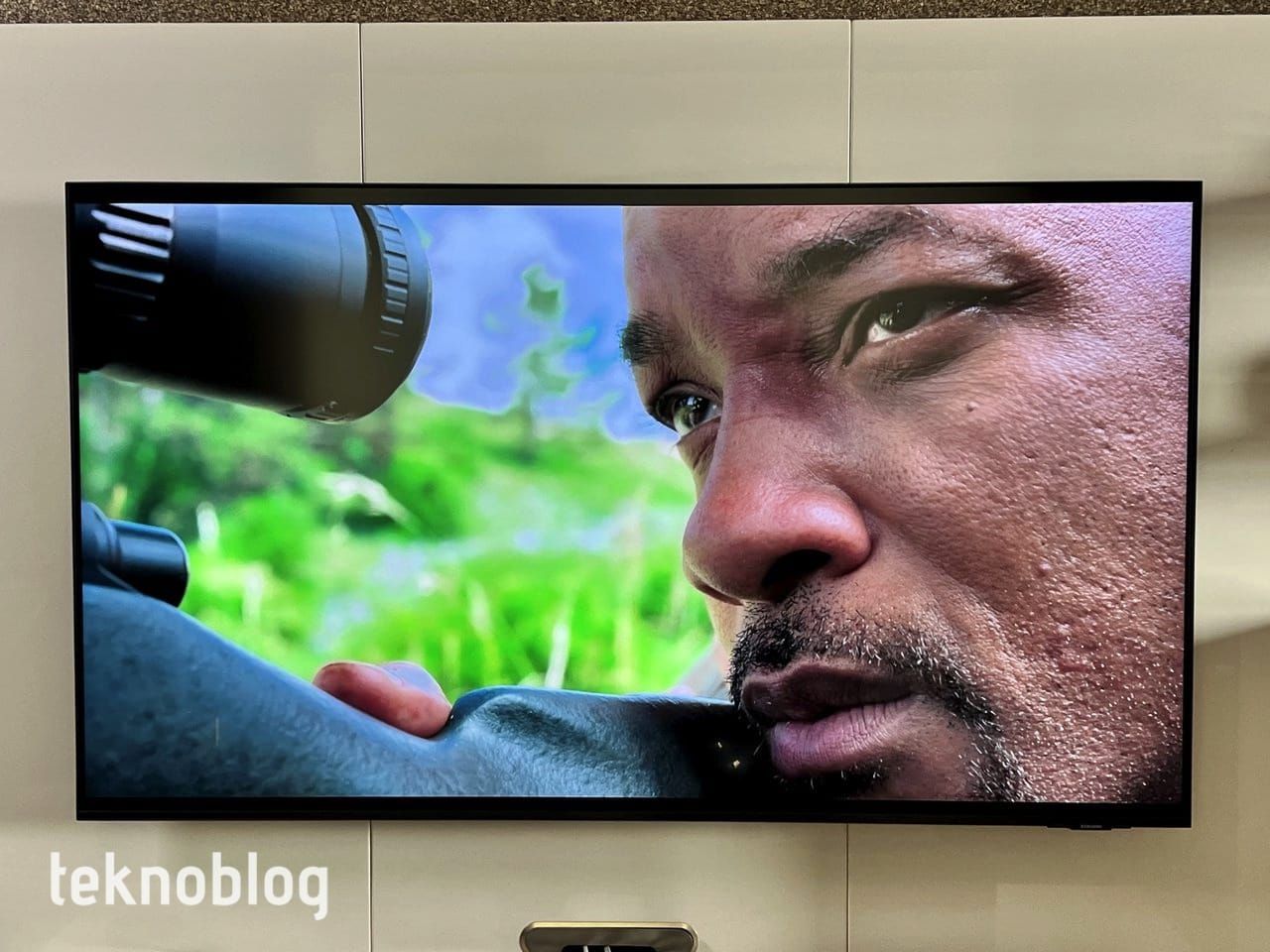 Samsung AU8000 4K TV İncelemesi