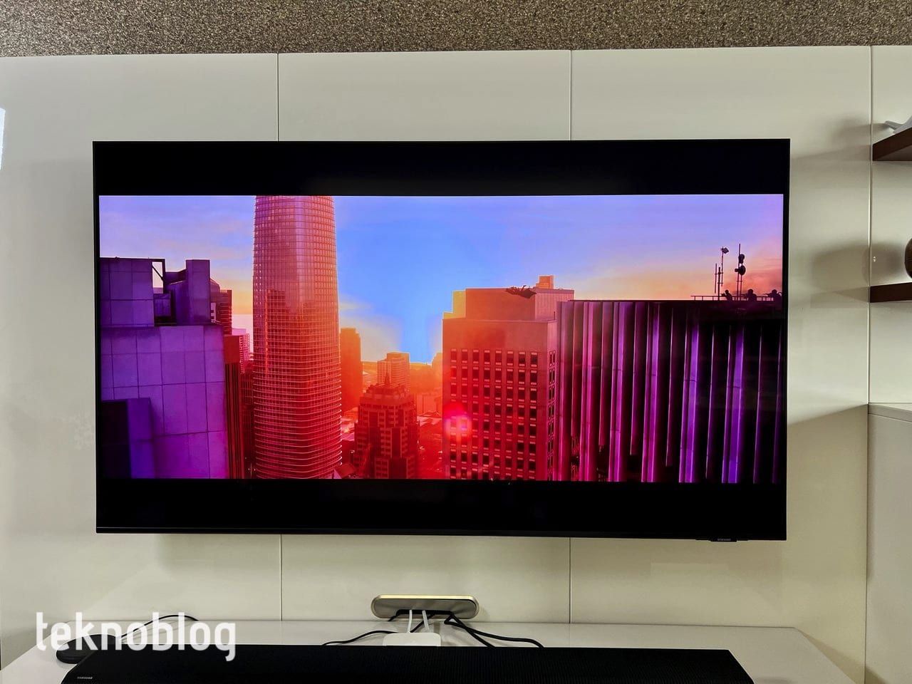 Samsung AU8000 4K TV İncelemesi