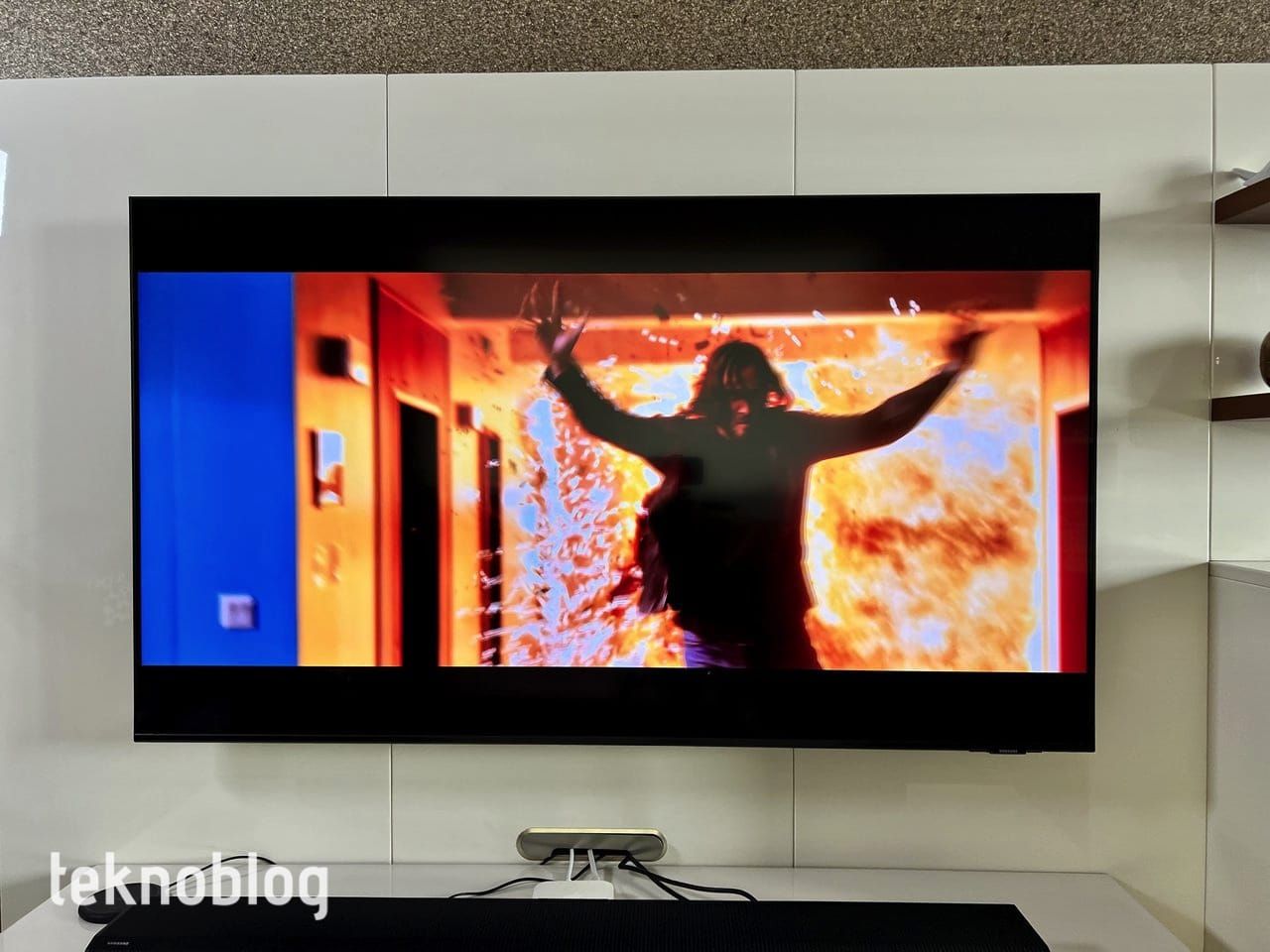 Samsung AU8000 4K TV İncelemesi