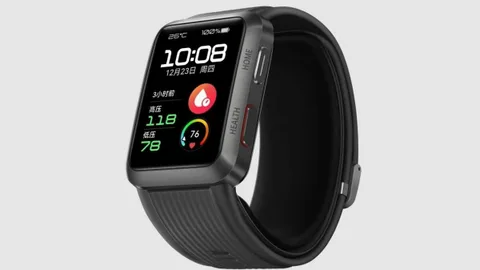 Huawei Watch D EKG ve tansiyon ölçme özelliğiyle geliyor