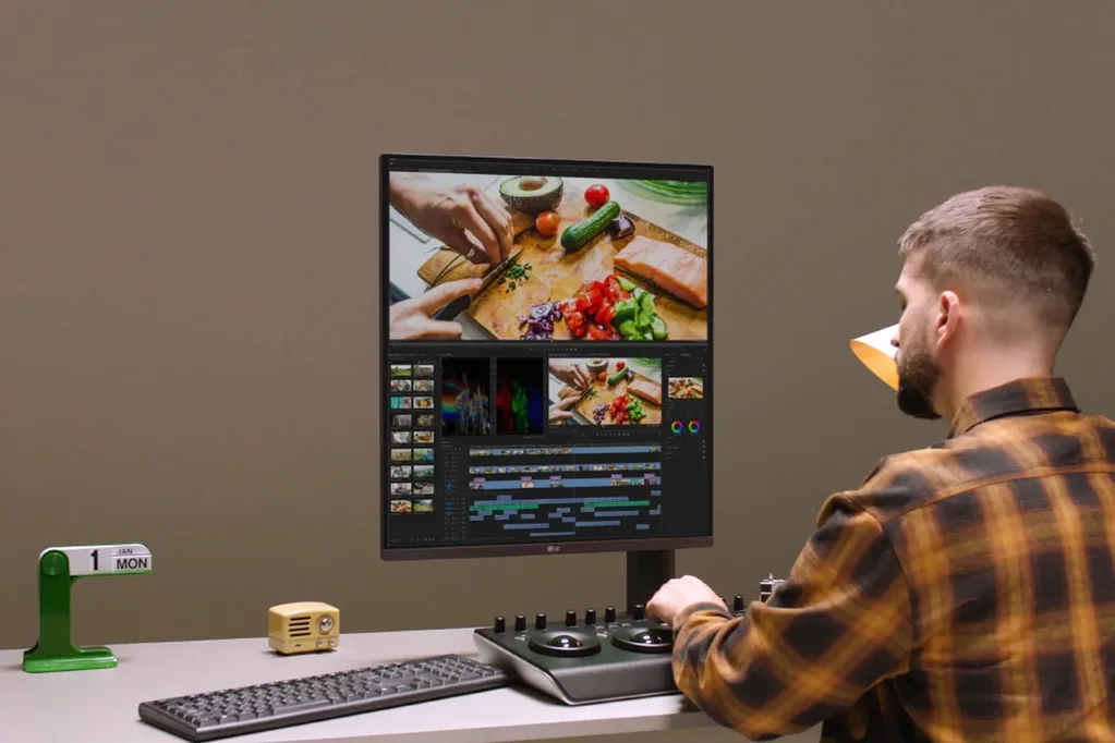 LG DualUp ile aynı anda çok iş yapanlara 16:18 ekran sunuyor