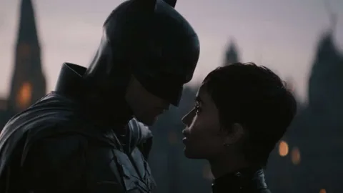 The Batman’in yeni fragmanında Riddler’ın FaceTime ilgisi görülüyor – Video