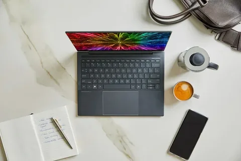 HP Elite Dragonfly serisini iki yeni modelle büyütüyor