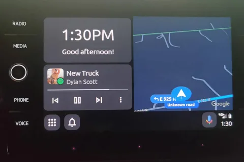 Android Auto’ya CarPlay tarzında yeni özellikler getirecek tasarım yolda