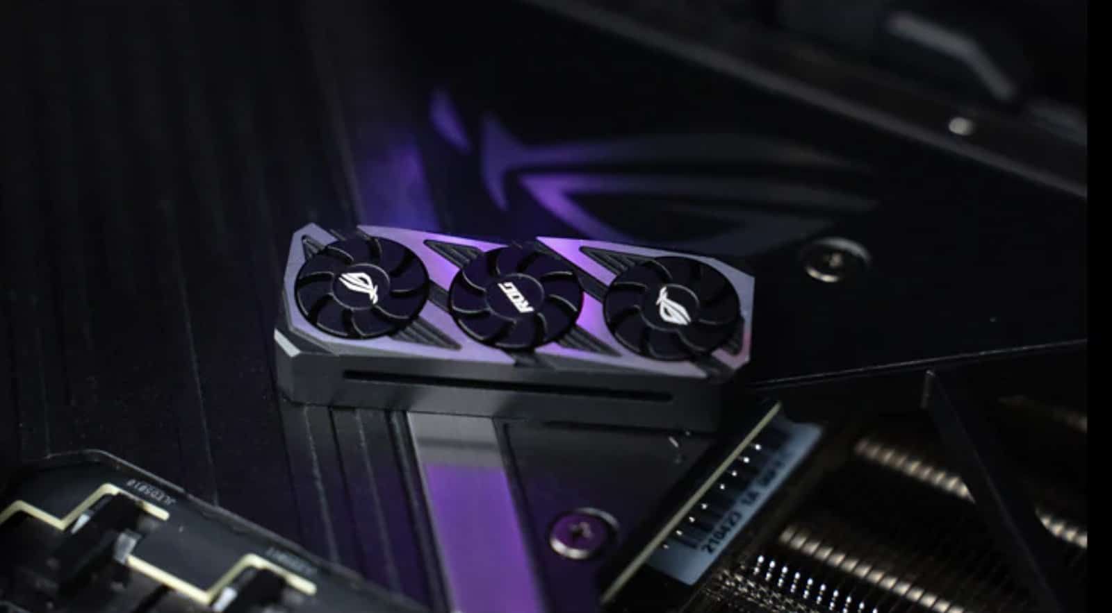 Oyuncuların ilgisini çekecek Asus GPU biçiminde klavye tuşu yurt dışında satışta