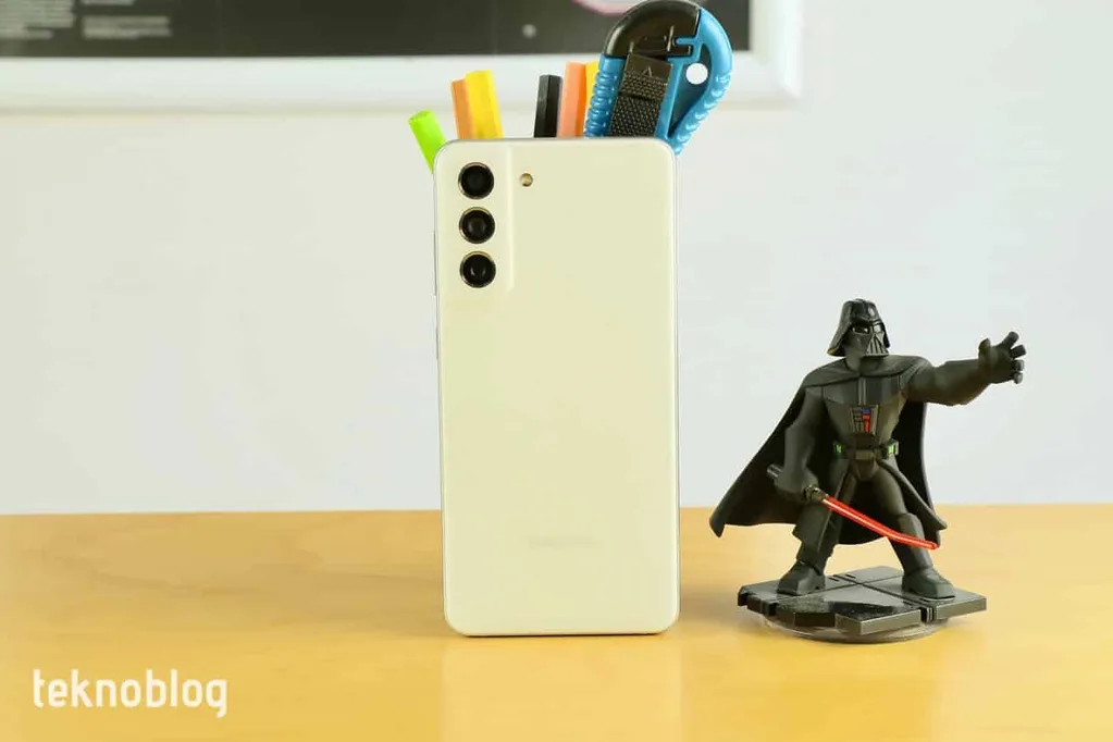 Samsung Galaxy S22 FE modelini çıkarmayabilir