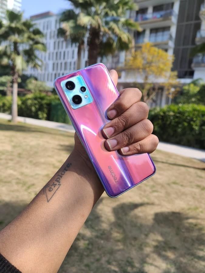 Realme 9 Pro Plus canlı fotoğraflarda görüldü