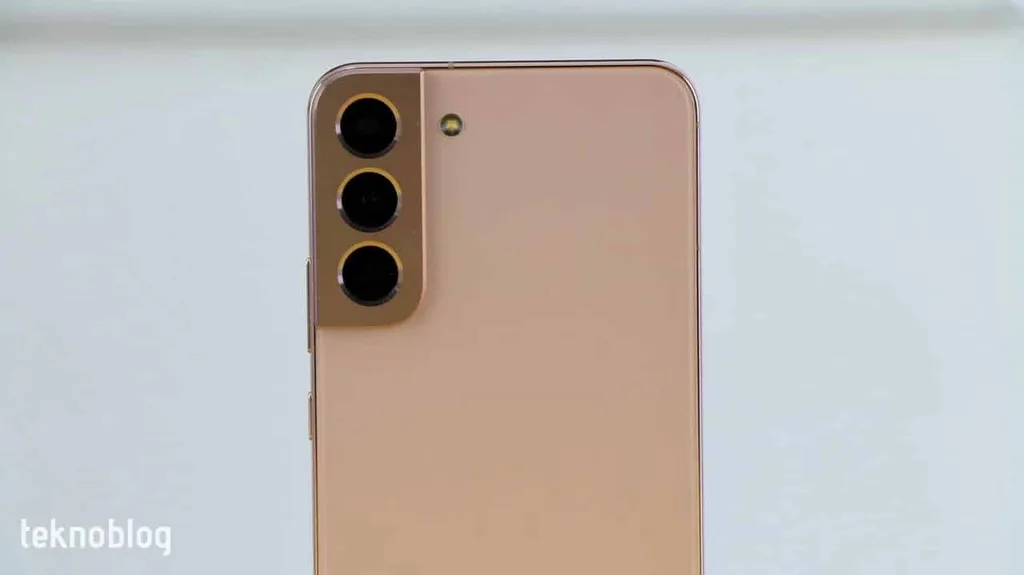 Galaxy S22 serisi için yeni kamera güncellemesi