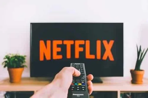 Netflix Rusya’daki projelerini durdurdu