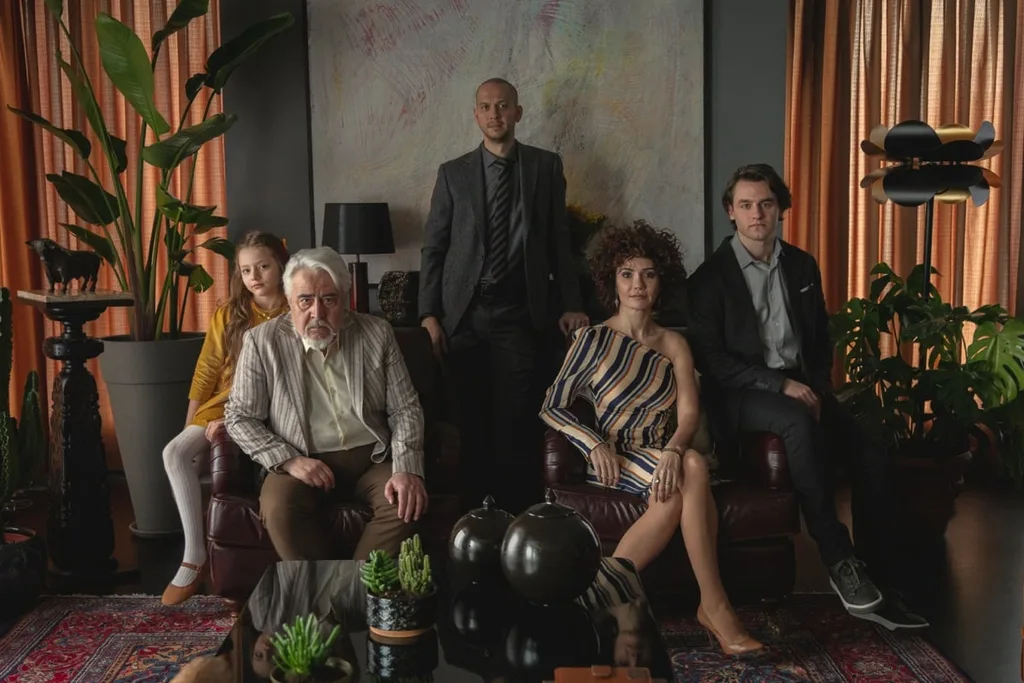 Netflix’in merakla beklenen Türk dizisi Uysallar için yeni fragman – Video