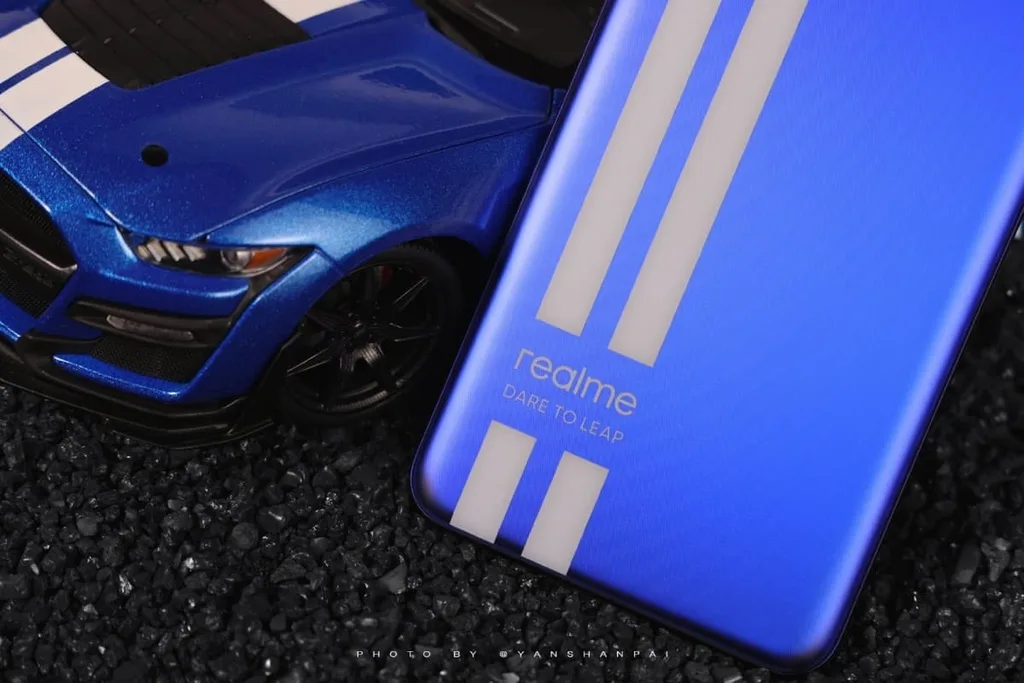 Realme GT Neo 5 240W kablolu hızlı şarj desteğiyle gelecek