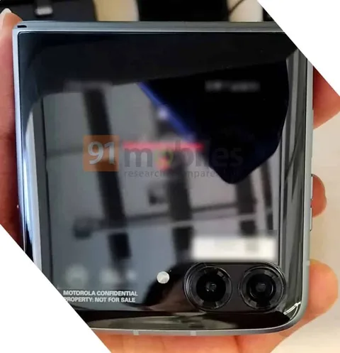 Motorola Razr 3 sızıntılarına bir yenisi daha eklendi
