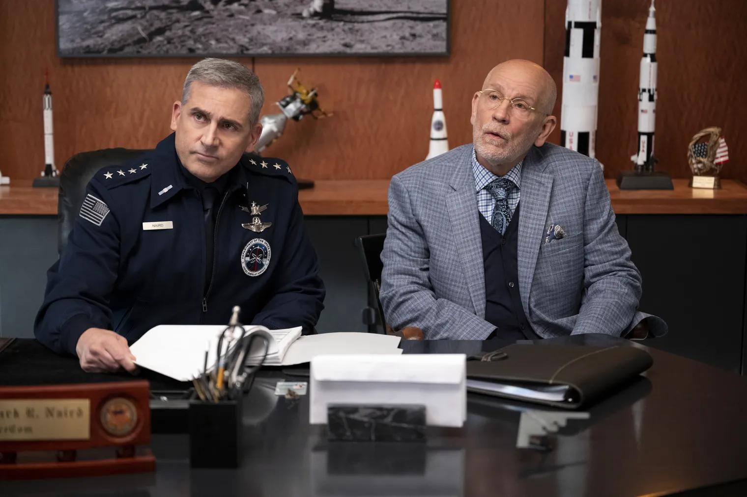 Netflix Space Force dizisini bitirme kararı aldı
