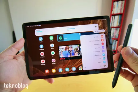 Galaxy Tab S8 için Android 12L tabanlı One UI 4.1.1 dağıtıma çıktı