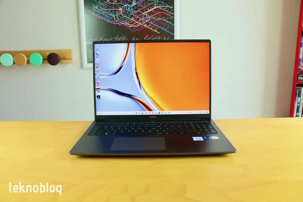 huawei matebook d16 i7