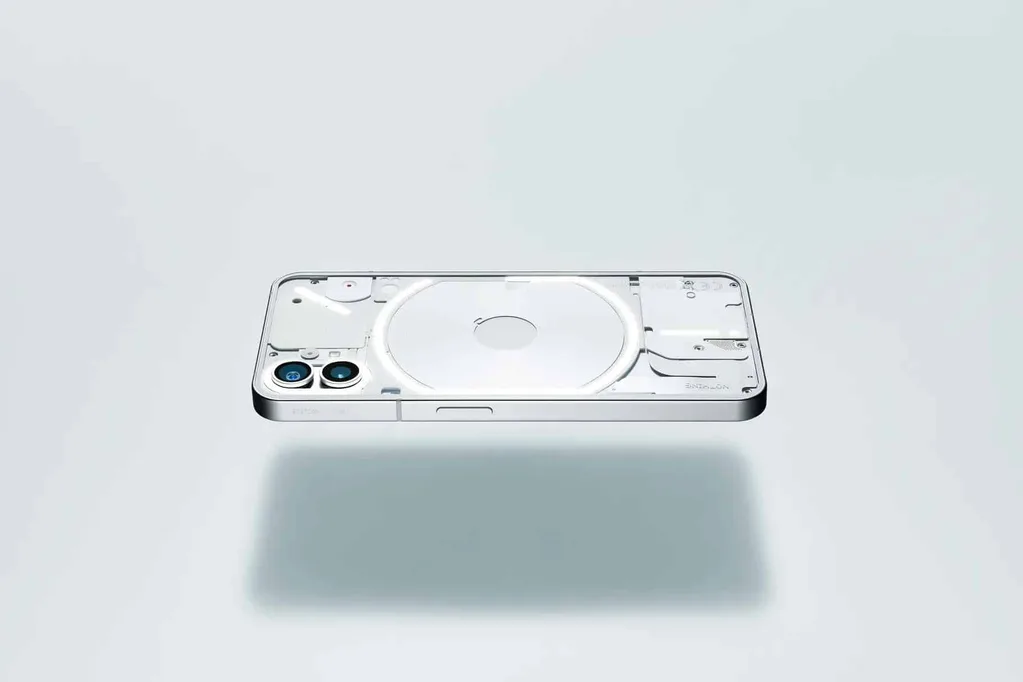 128 GB kapasiteli Nothing Phone (1) de artık Türkiye’de satışta
