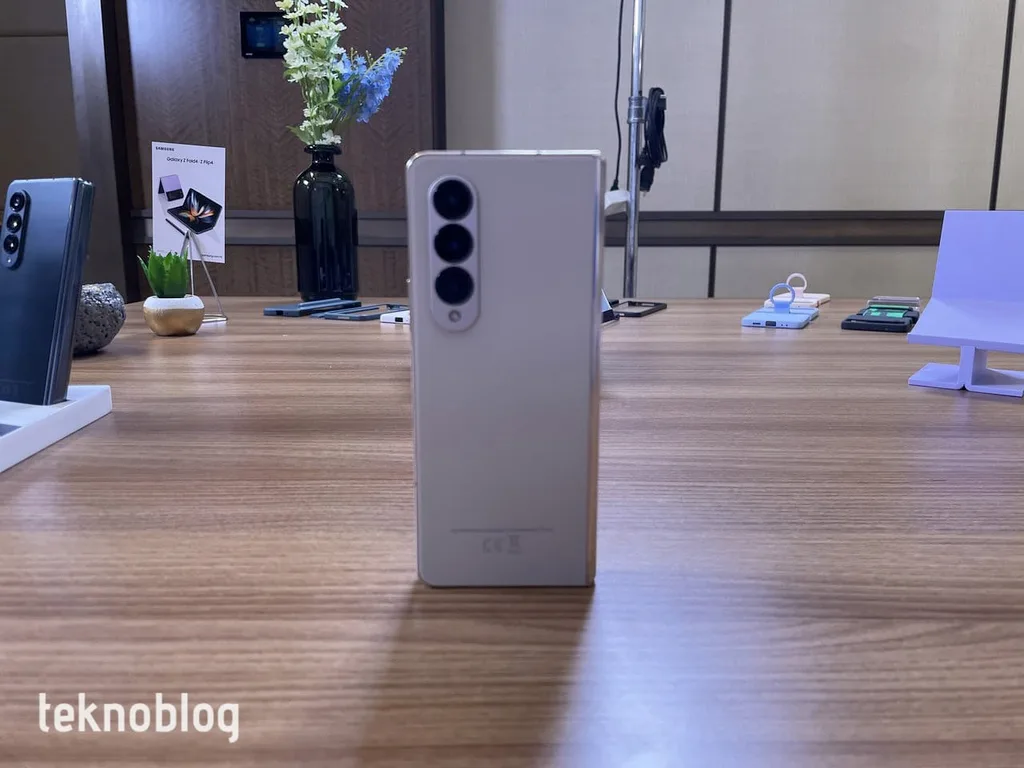 Samsung Galaxy Z Fold 5’te Z Fold 4 ile aynı ana kamerayı kullanabilir