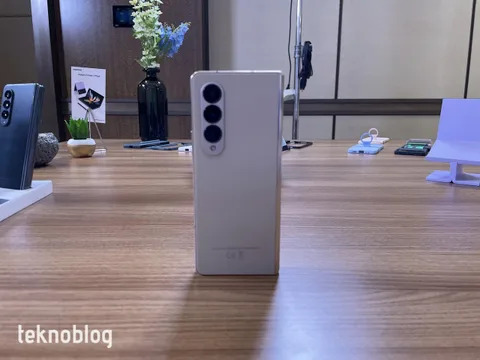 Samsung Galaxy Z Fold 5’te Z Fold 4 ile aynı ana kamerayı kullanabilir